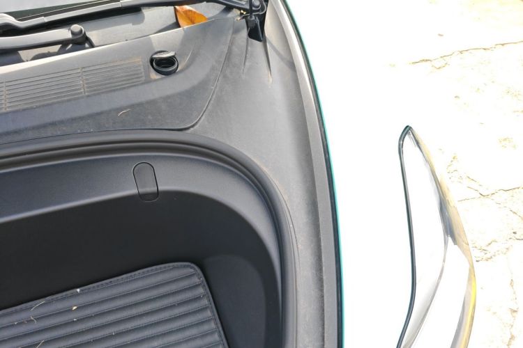 Tesla Model 3 2020 car image #29