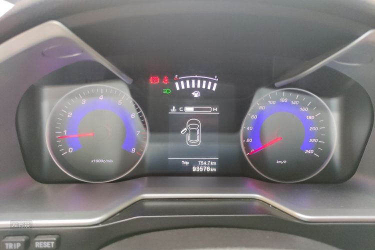 GEELY Emgrand 2016 #13 GEELY Emgrand 2016 image de voiture #13