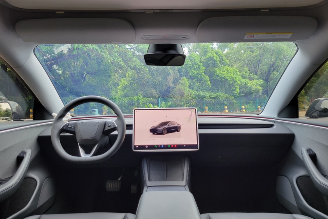 Tesla Model 3 2024 #5 Tesla Model 3 2024 car image #5