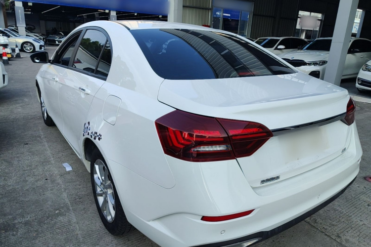 GEELY Emgrand 2021 #5 GEELY Emgrand 2021 car image #5