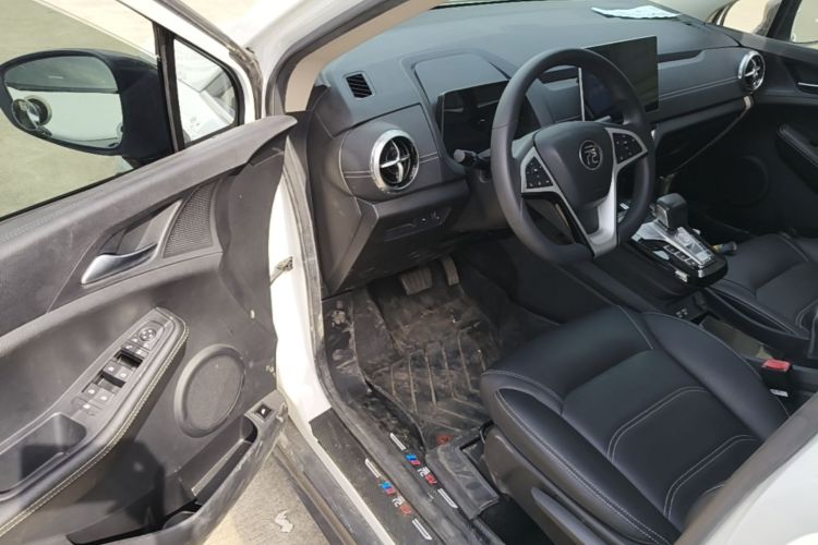 BYD Yuan New Energy 2019 imagem de carro #16