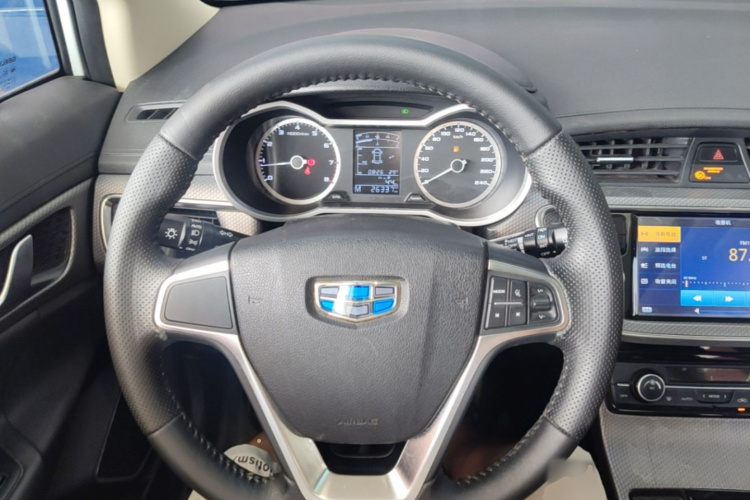 GEELY Emgrand GS 2017 car image #11