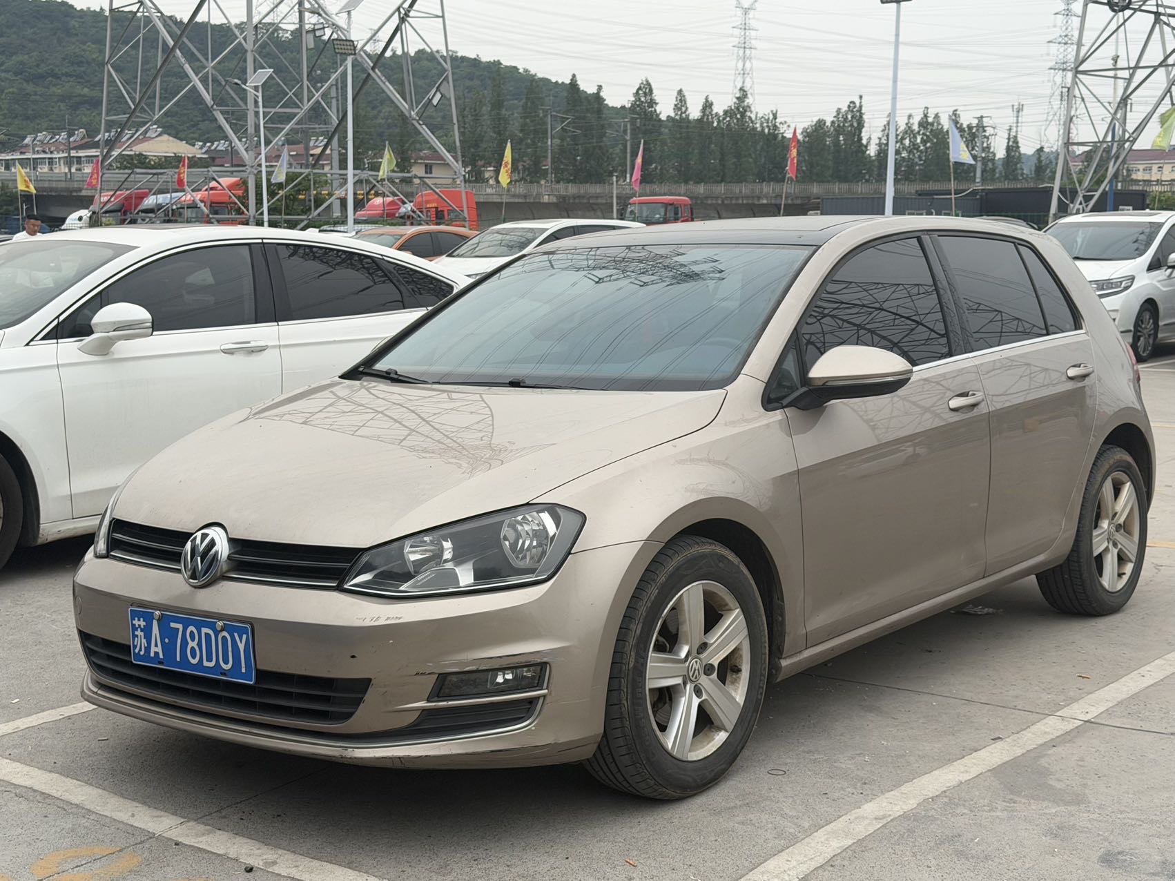 Volkswagen Golf 2015 Volkswagen Golf 2015 car image