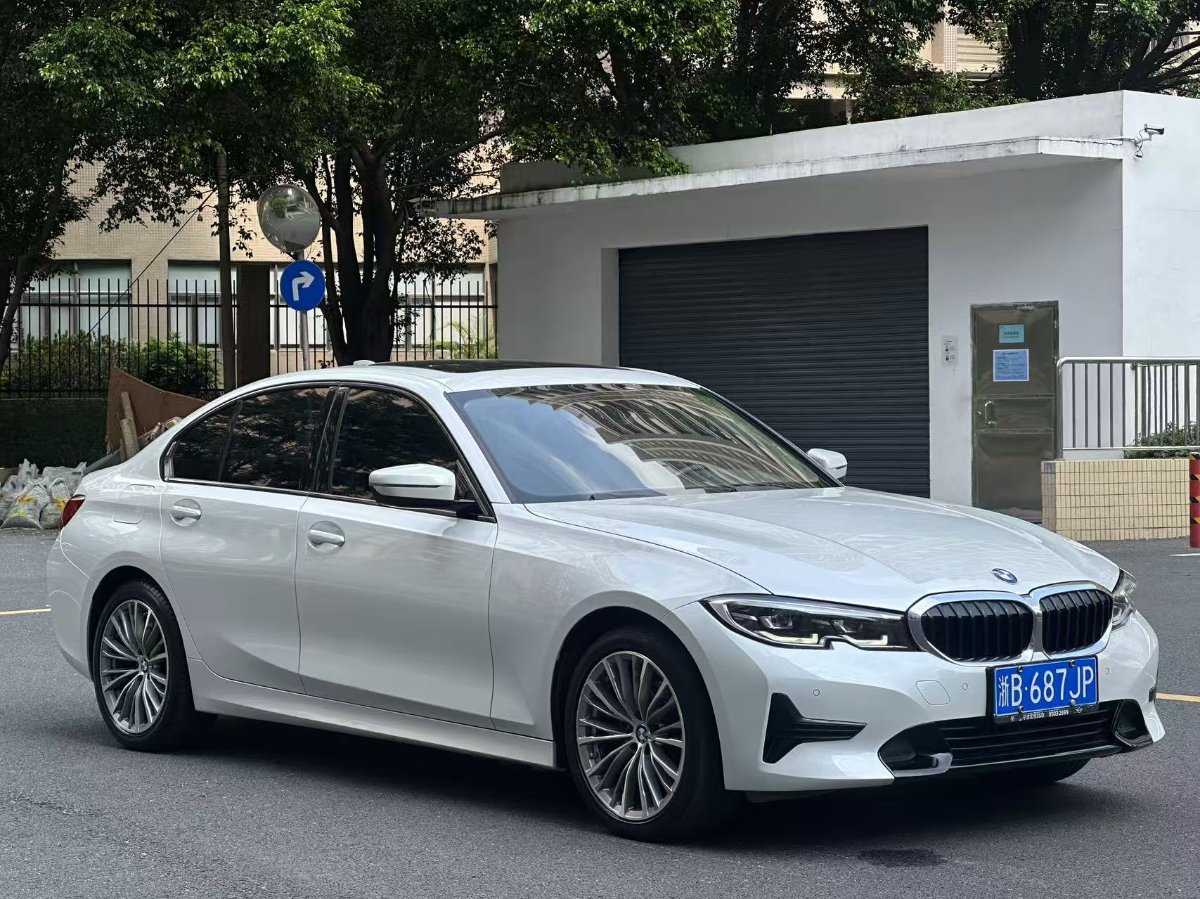 BMW 3 Series 2022 BMW 3 Series 2022 car image