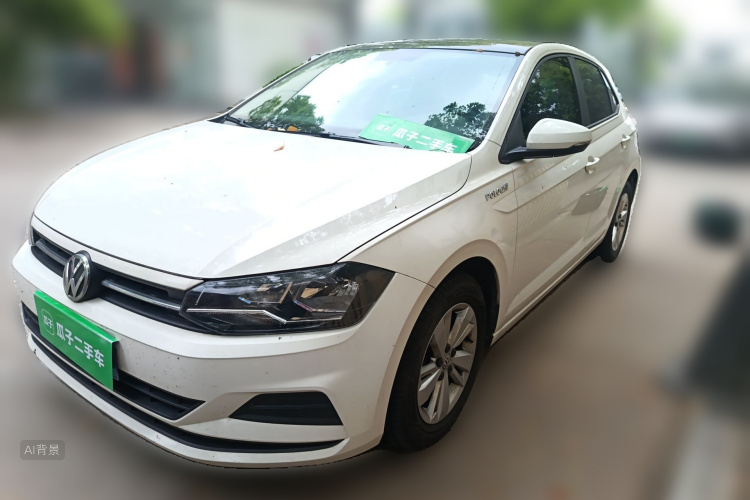Volkswagen Polo 2020 car image #2