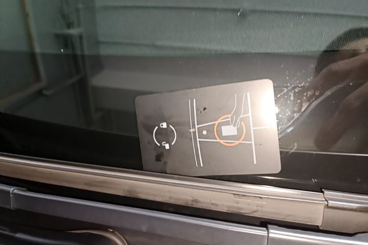 Tesla Model 3 2020 car image #9