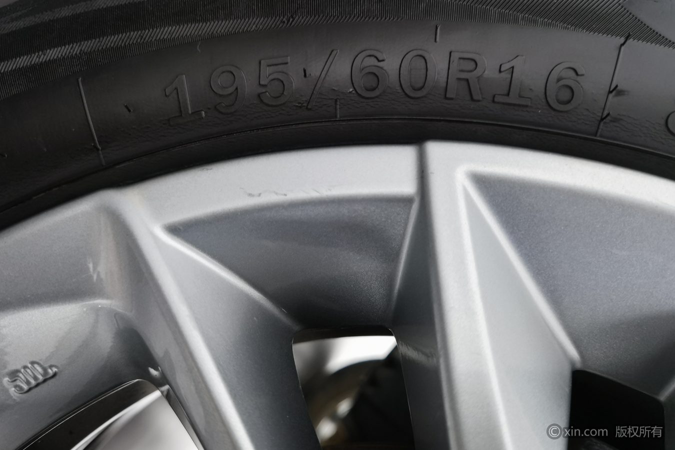 2024 car image #25
