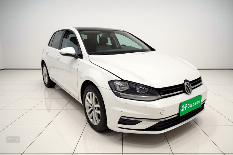 Volkswagen Golf 2018 car image #4