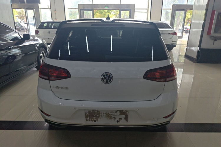 Volkswagen Golf 2020 #6 Volkswagen Golf 2020 صورة سيارة #6