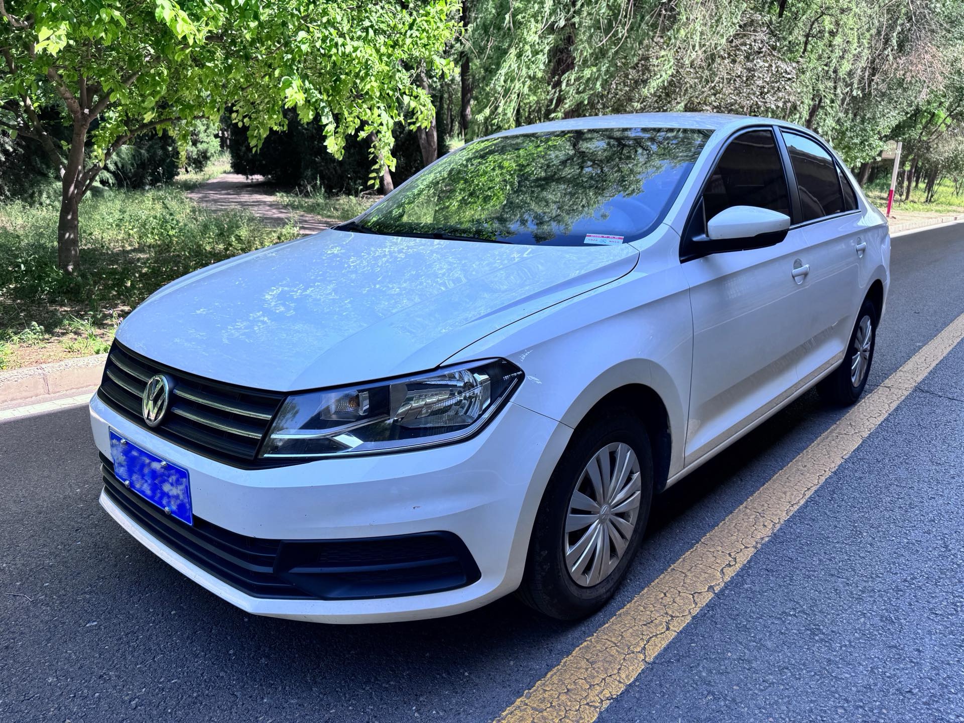 Volkswagen Santana 2019 car image 