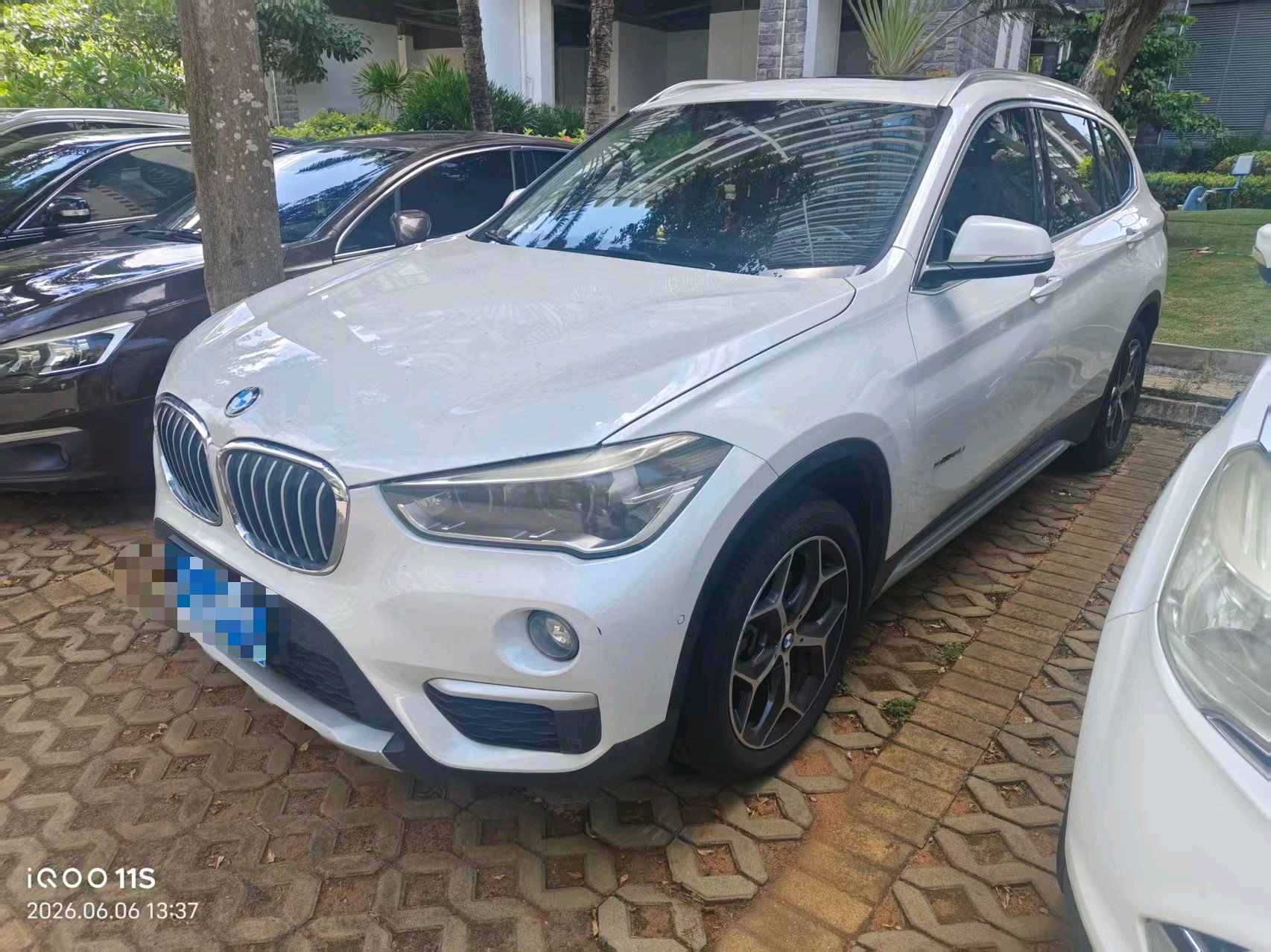 2017 2017 car image