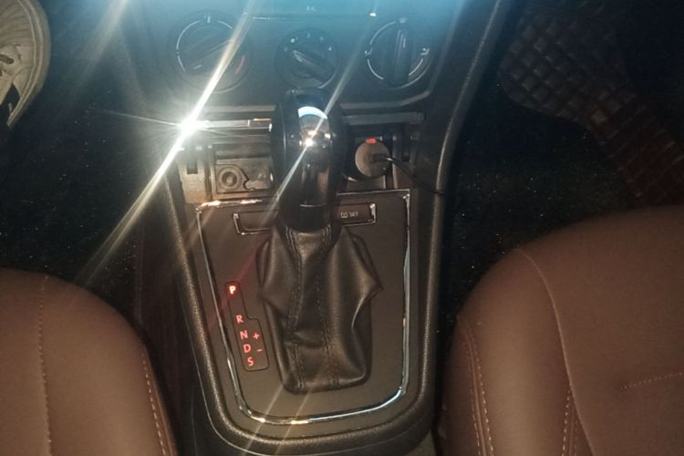 Volkswagen Bora 2020 car image #14