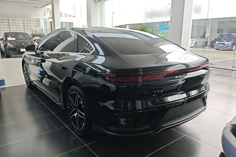 BYD Han 2024 #5 BYD Han 2024 car image #5