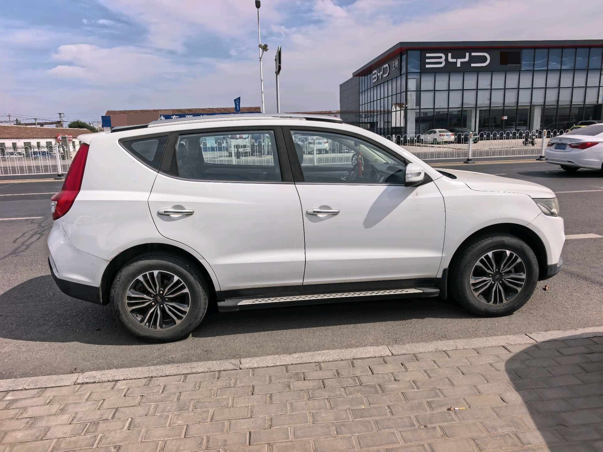 GEELY Vision X6 2017 #4 GEELY Vision X6 2017 car image #4