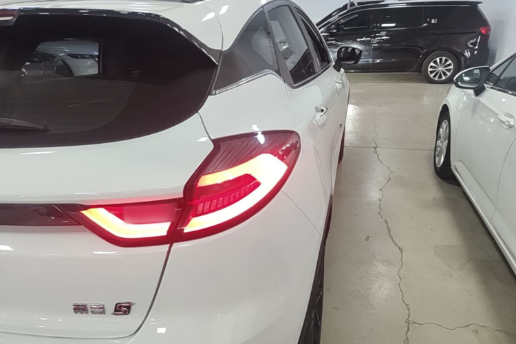 GEELY Emgrand S 2021 car image #8