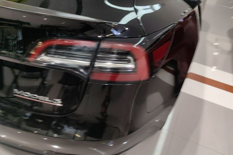 Tesla Model 3 2021 immagine di auto #8