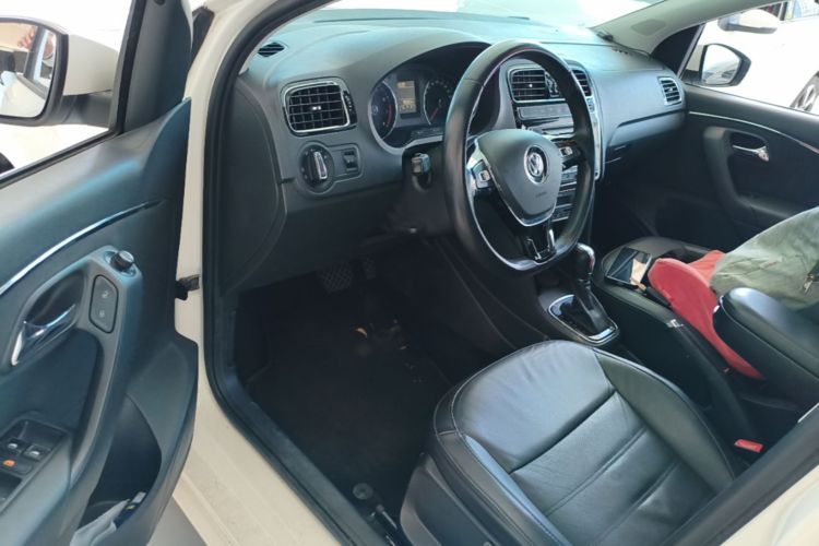 Volkswagen Polo 2016 #18 Volkswagen Polo 2016 car image #18