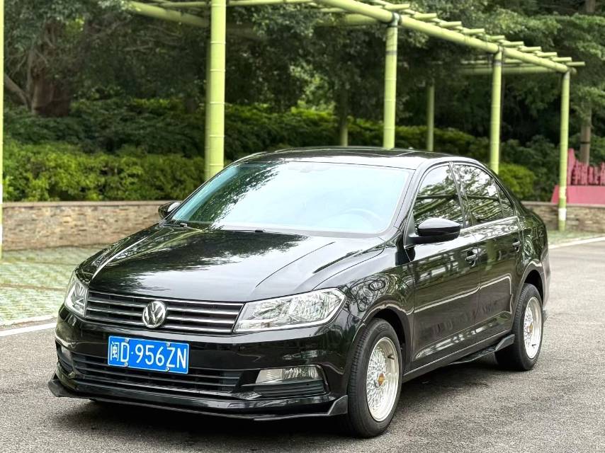 Volkswagen Santana 2018 car image 