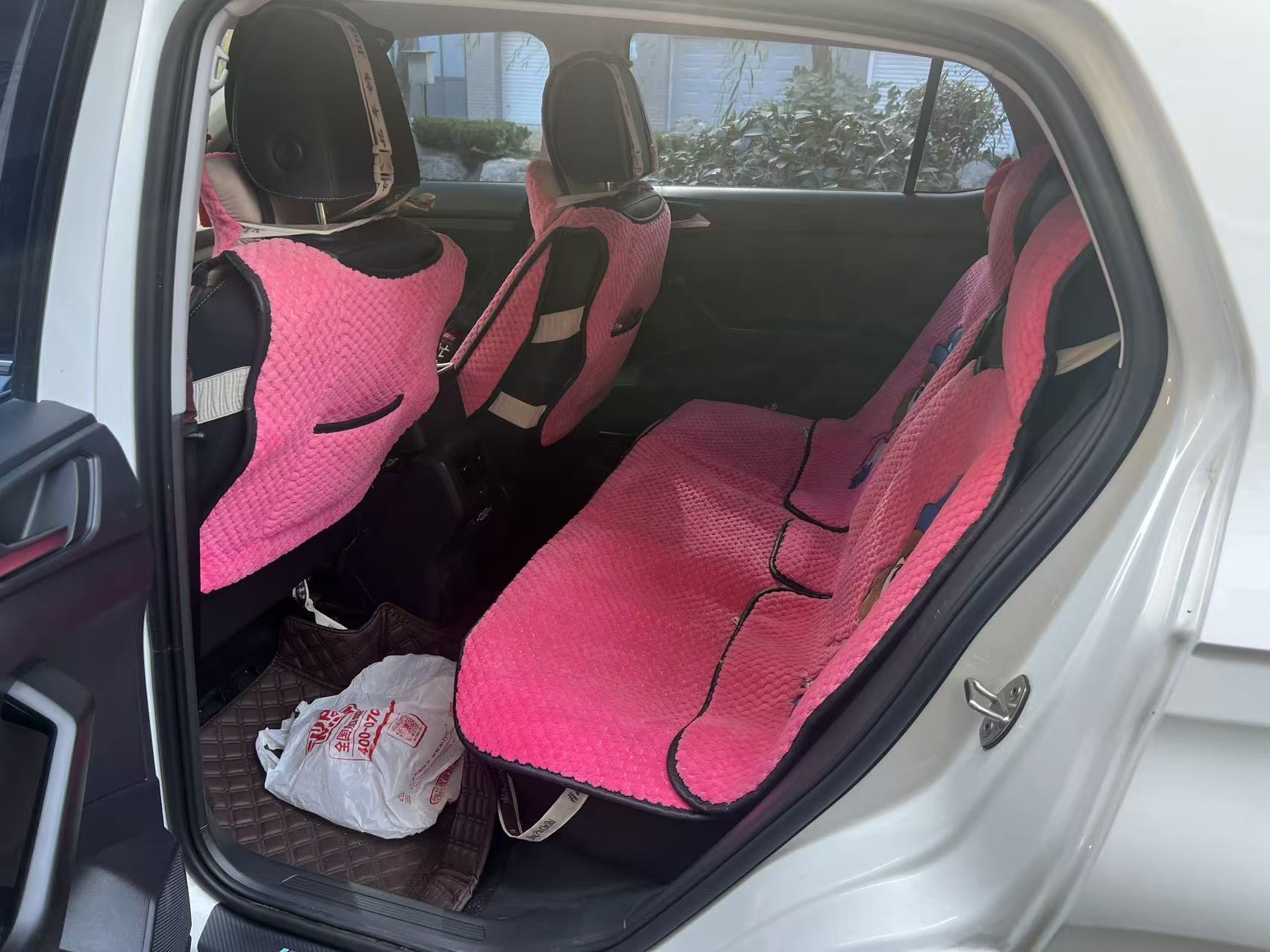 Volkswagen Tacqua 2023 car image #8