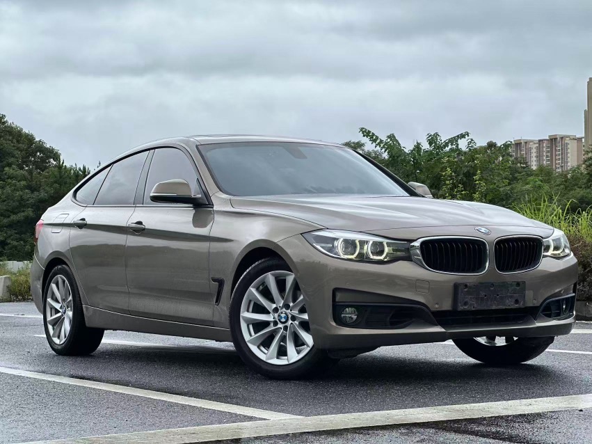 BMW 3 Series GT 2018 BMW 3 Series GT 2018 car image