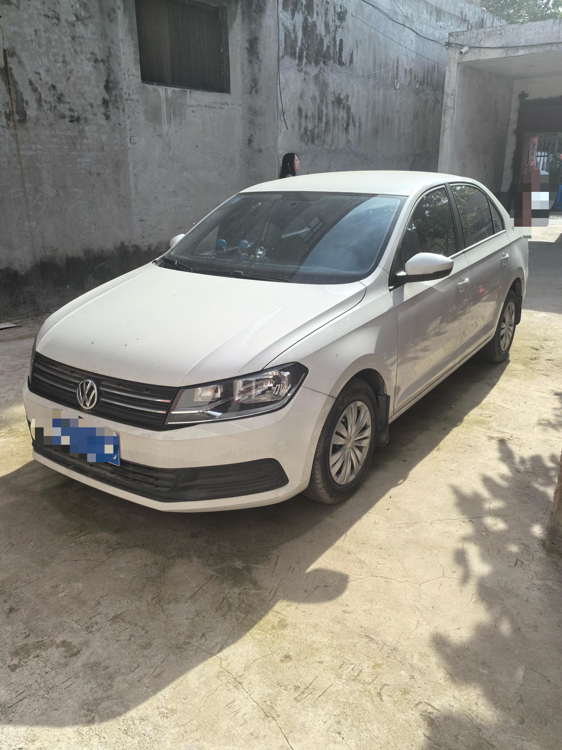 Volkswagen Santana 2017 car image 
