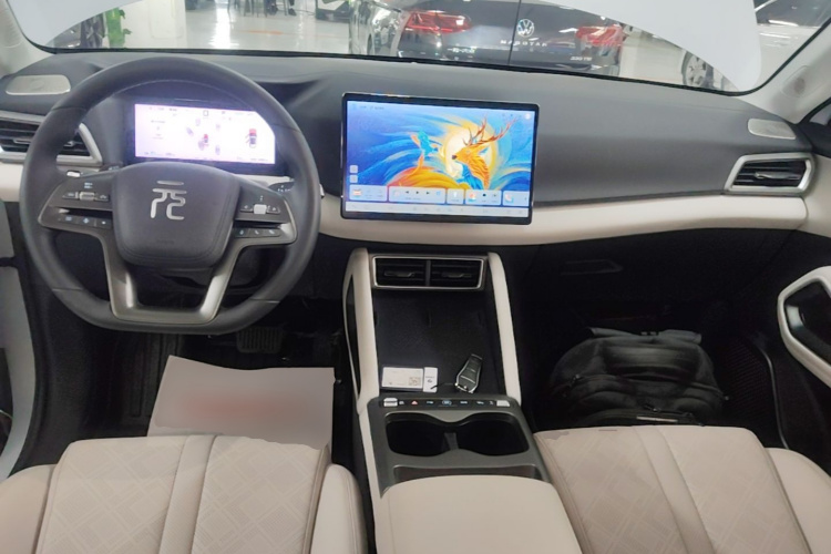 BYD YuanUP 2025 #10 BYD YuanUP 2025 car image #10