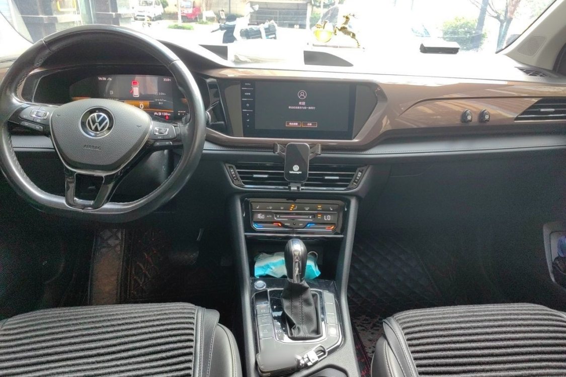 Volkswagen Tharu 2022 car image #21