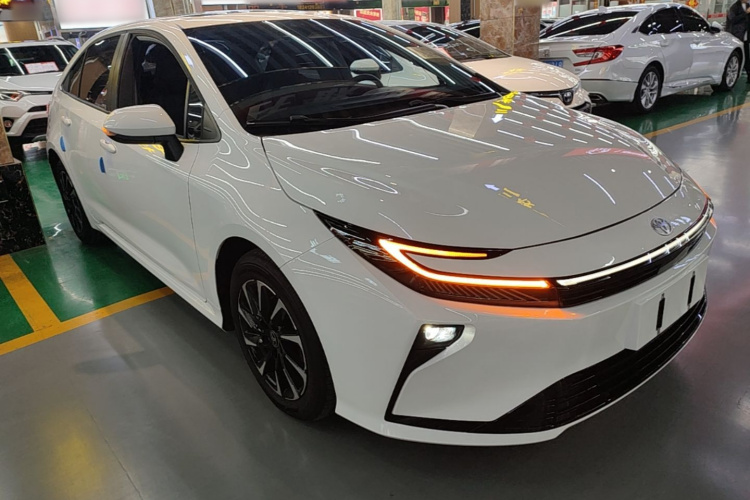 2026 car image #4