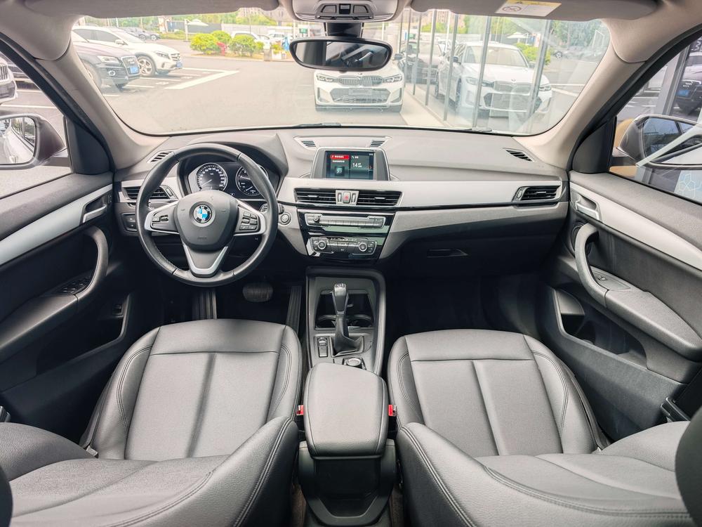 BMW X1 2019 #8 BMW X1 2019 car image #8