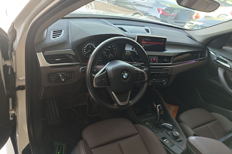 BMW X1 2020 imagen de coche #16