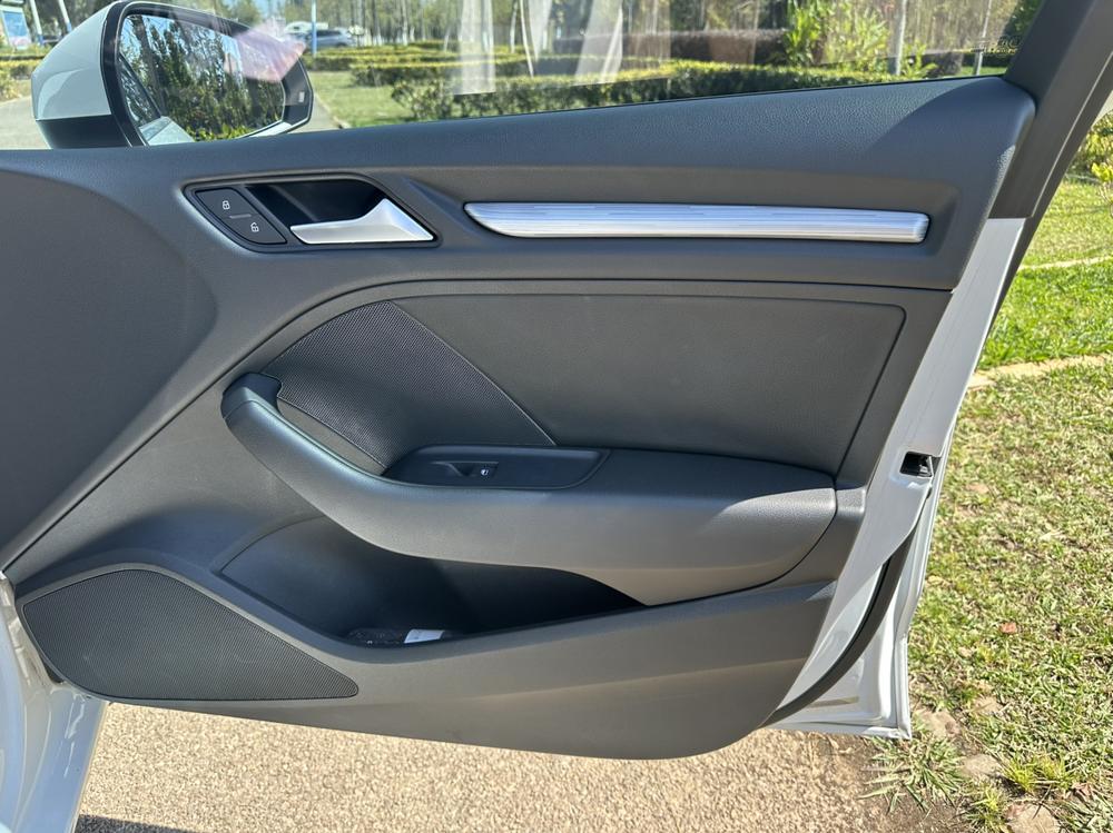 Audi A3 2016 car image #19