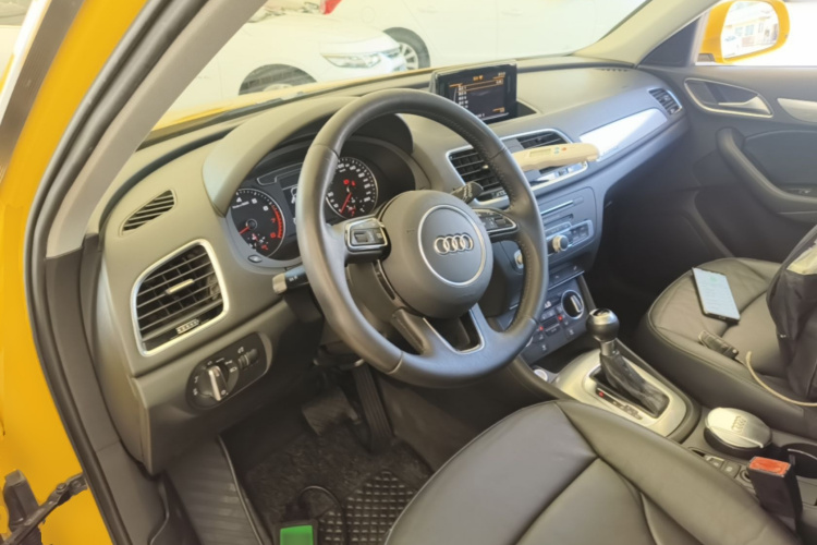 Audi Q3 2017 #10 Audi Q3 2017 car image #10
