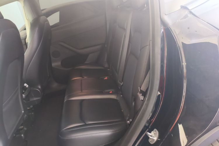 Tesla Model Y 2022 #17 Tesla Model Y 2022 car image #17
