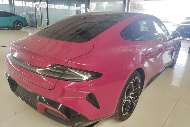 MI SU7 2025 car image #7