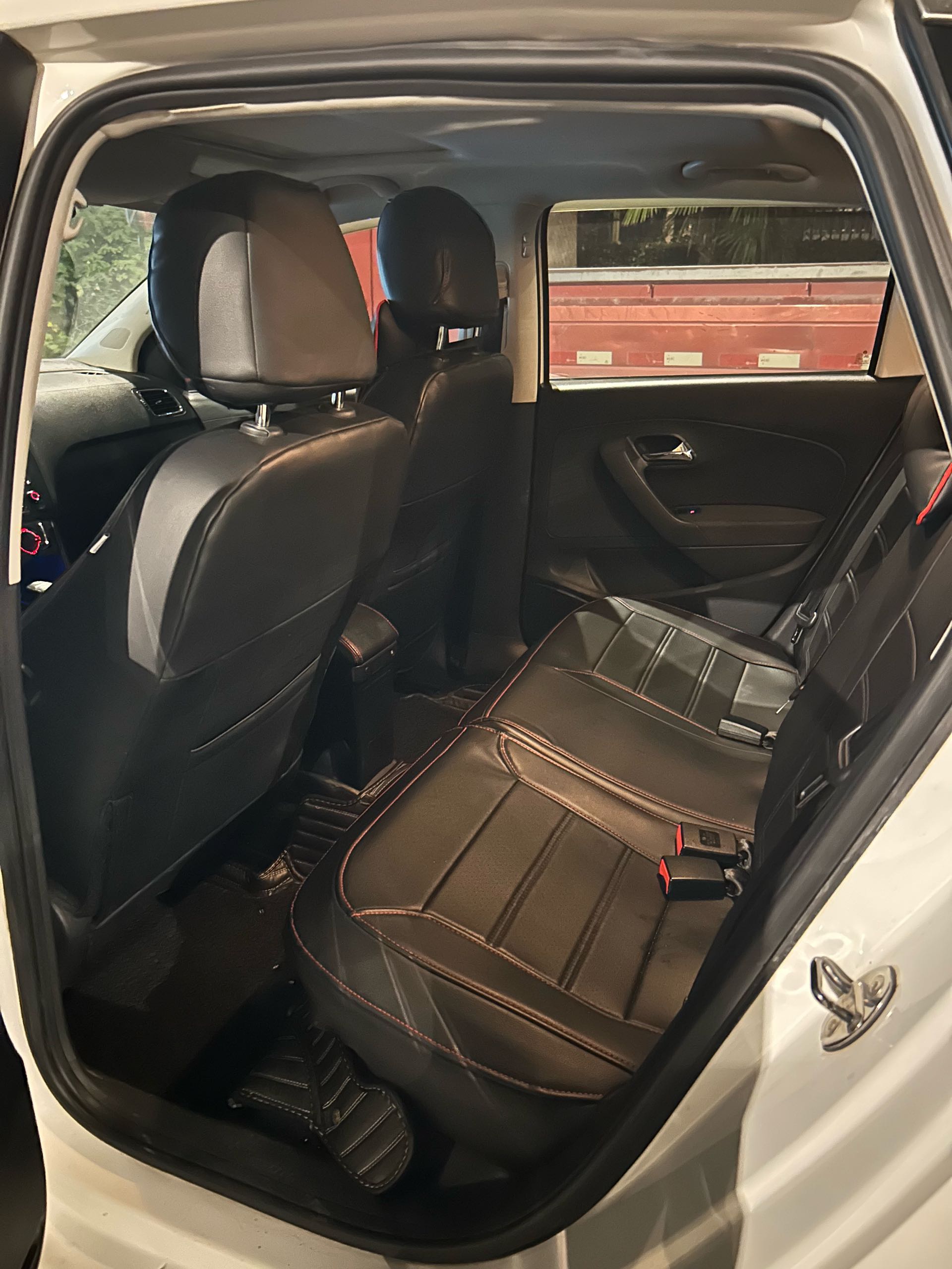 Volkswagen Polo 2019 car image #5