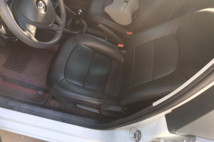 Volkswagen Santana 2017 car image #19