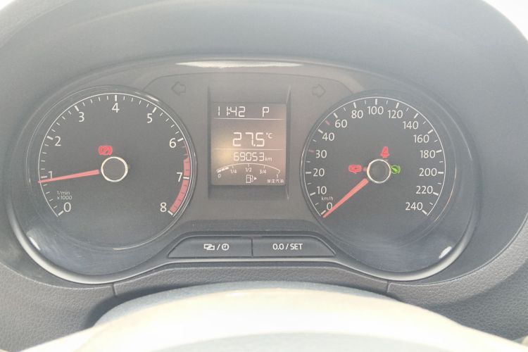 Volkswagen Polo 2017 صورة سيارة #12