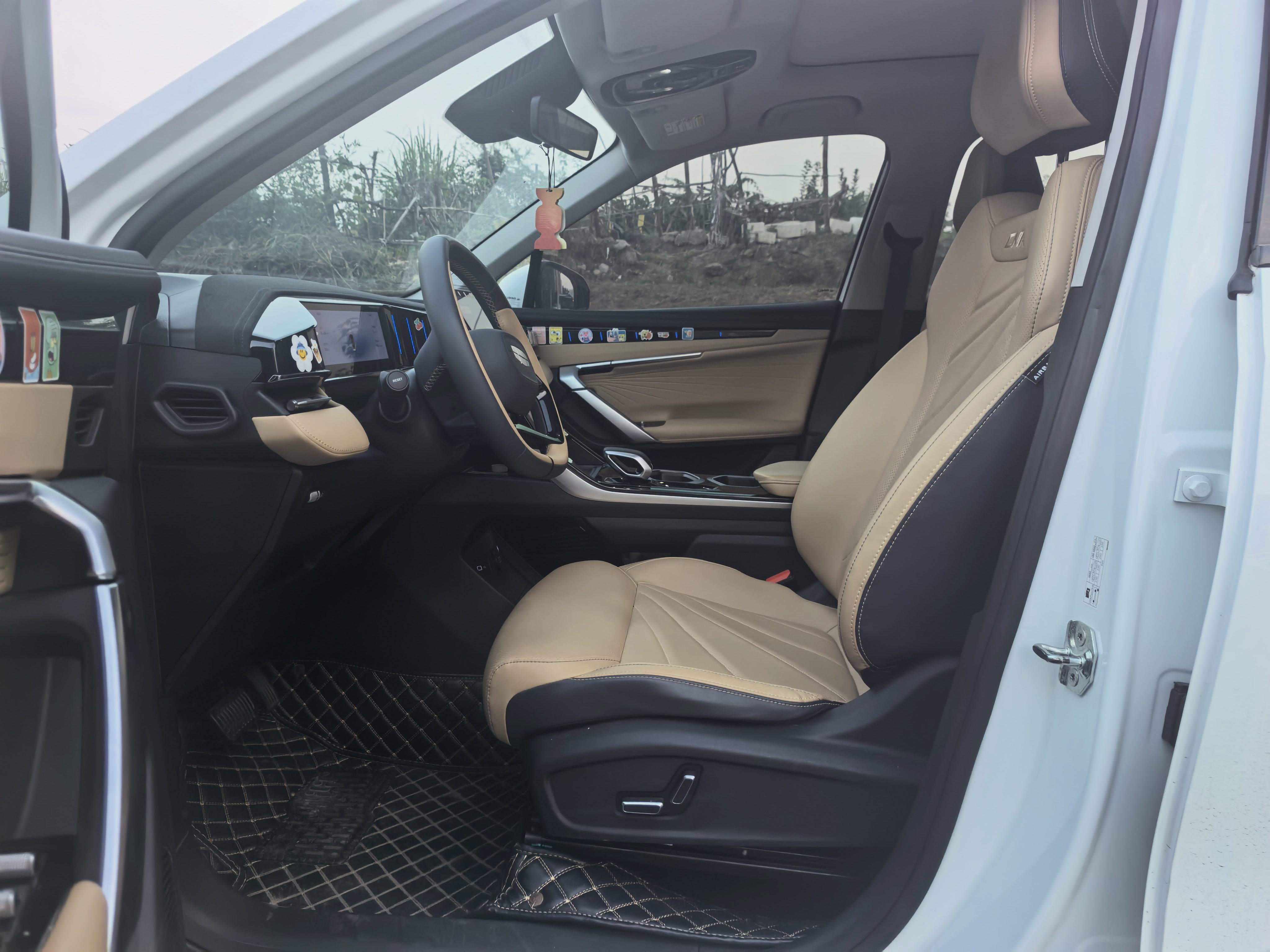 GEELY Boyue L 2023 #4 GEELY Boyue L 2023 immagine di auto #4