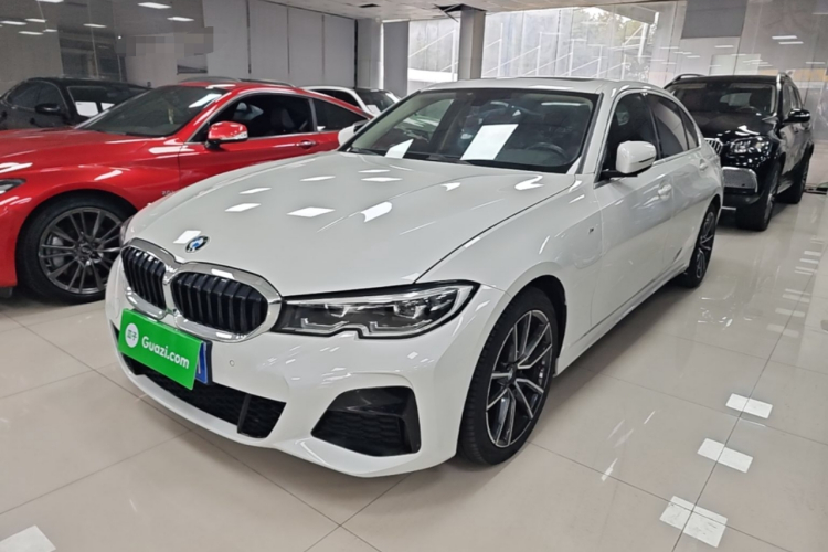 BMW 3 Series 2021 car image #2