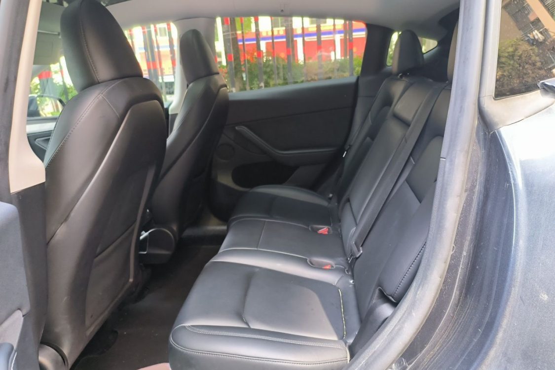 Tesla Model Y 2024 #19 Tesla Model Y 2024 car image #19