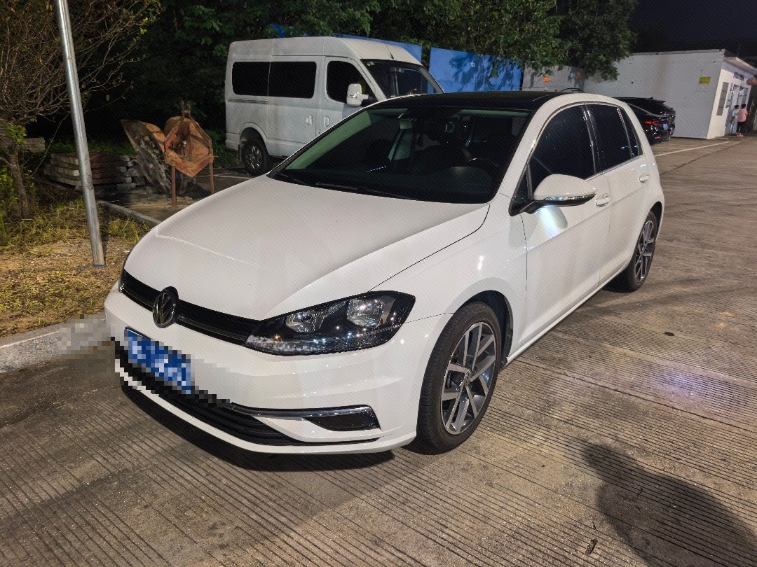 2018 2018 car image