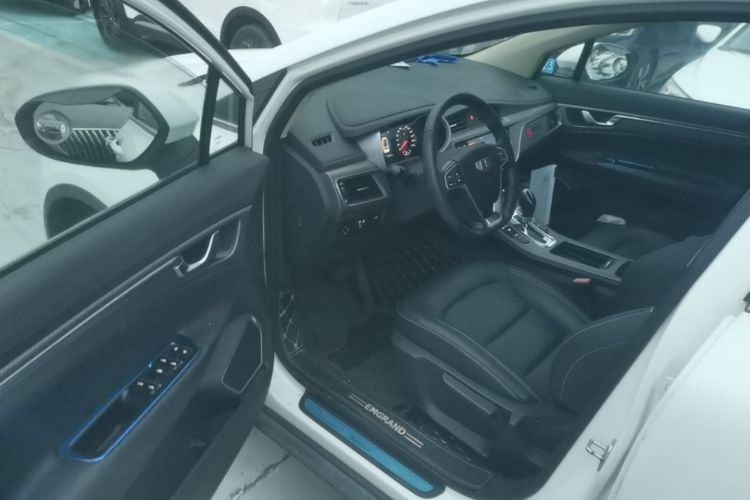 GEELY Emgrand GS 2017 car image #16