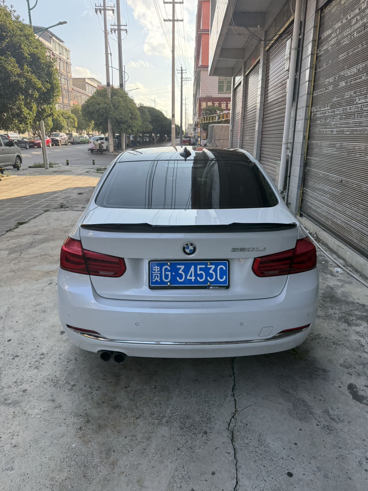 BMW 3 Series 2017 #8 BMW 3 Series 2017 car image #8