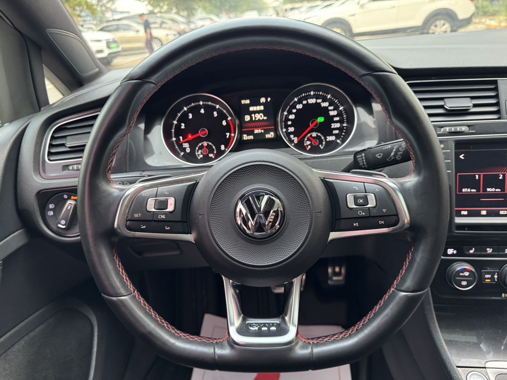 Volkswagen GolfGTI 2018 #8 Volkswagen GolfGTI 2018 car image #8