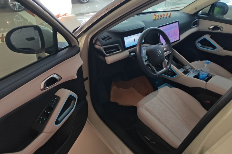 BYD YuanUP 2024 car image #12