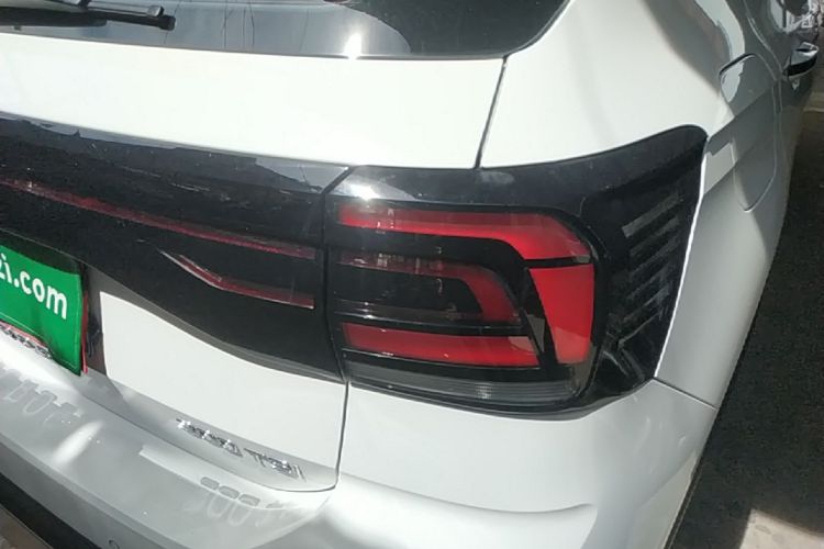 Volkswagen T-Cross 2023 #8 Volkswagen T-Cross 2023 car image #8