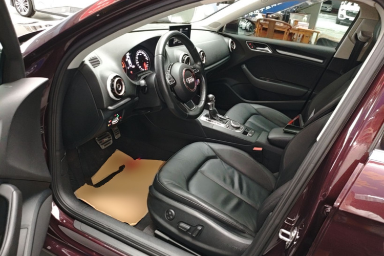Audi A3 2016 immagine di auto #19