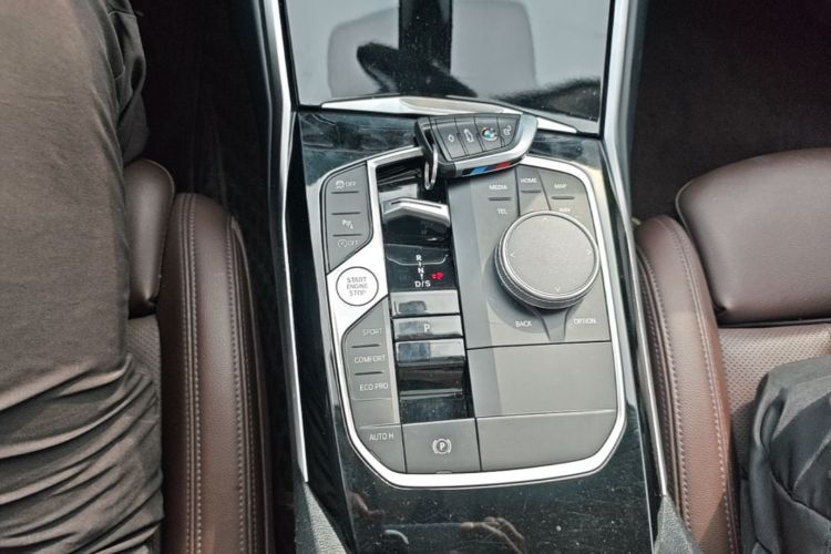 BMW 3 Series 2023 #14 BMW 3 Series 2023 image de voiture #14