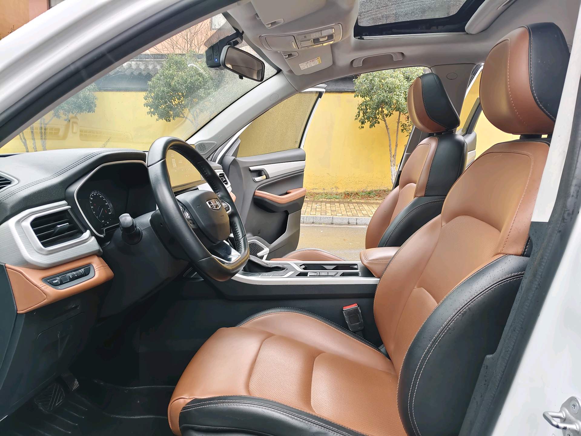 GEELY Vision X6 2020 car image #6