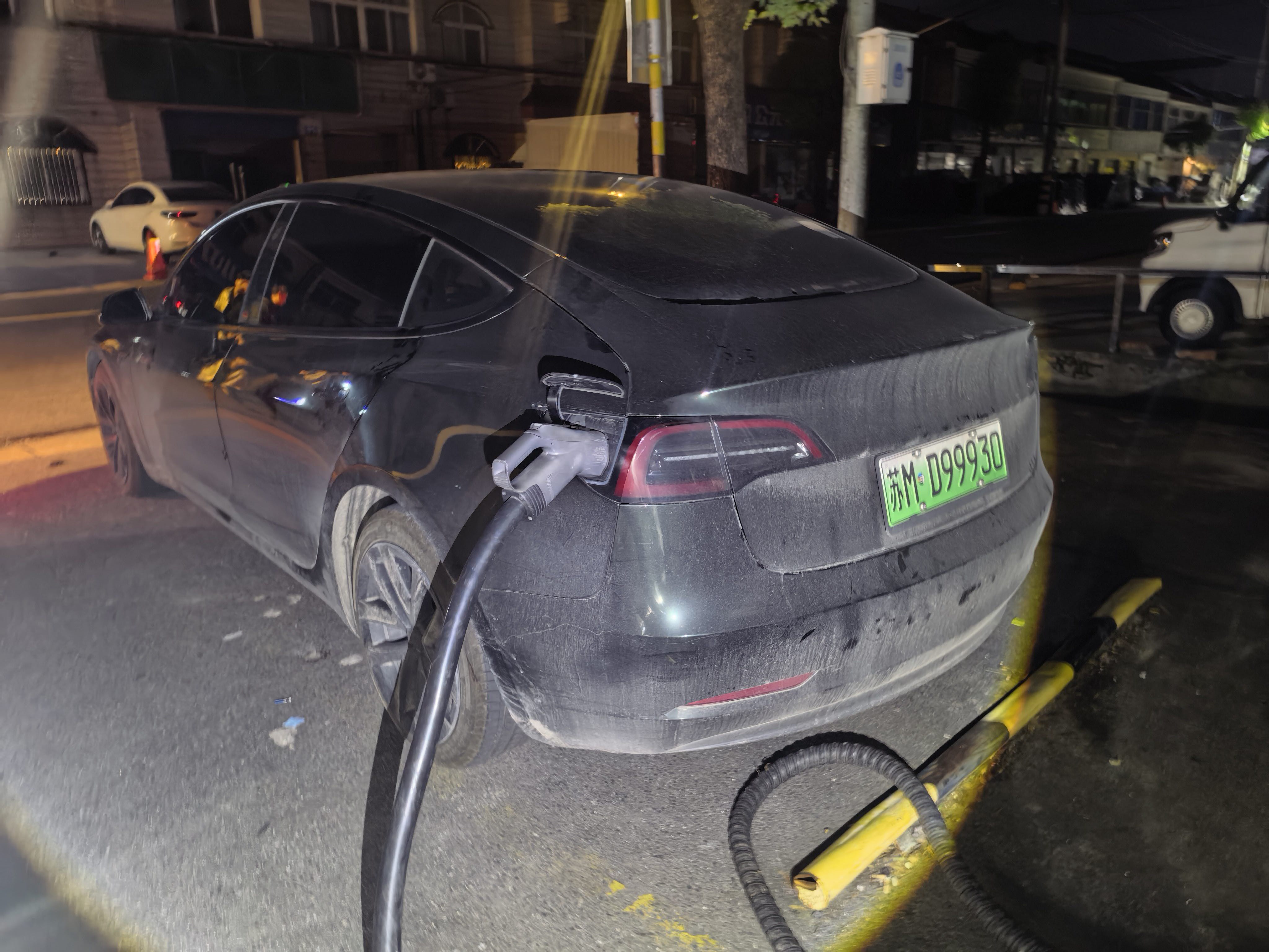 Tesla Model 3 2022 car image #3